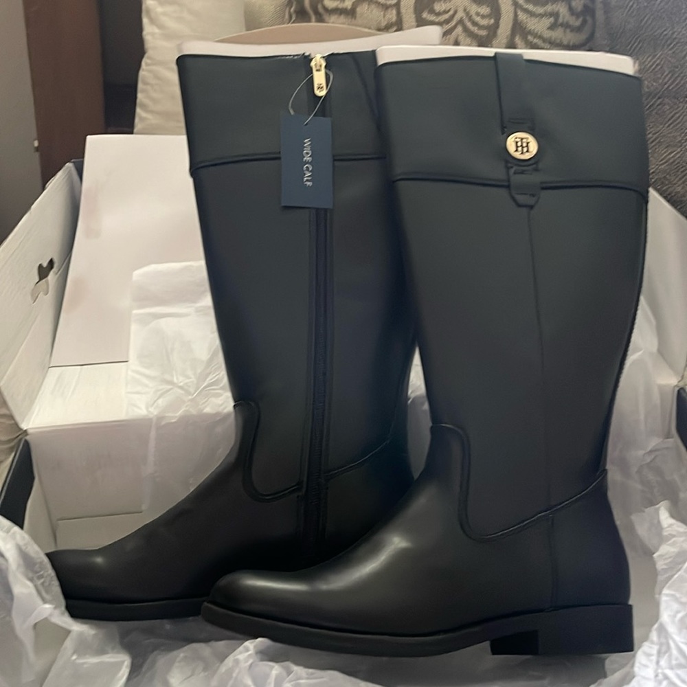 NWOT wide calf black boots
